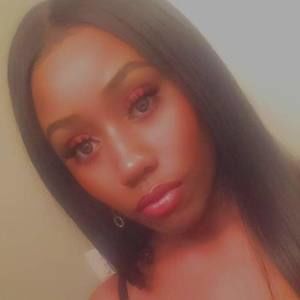 Meet your Posher, Simone